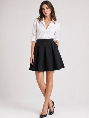 Forever 21 Black Pleated Circle Skirt with pockets size XS NWOT